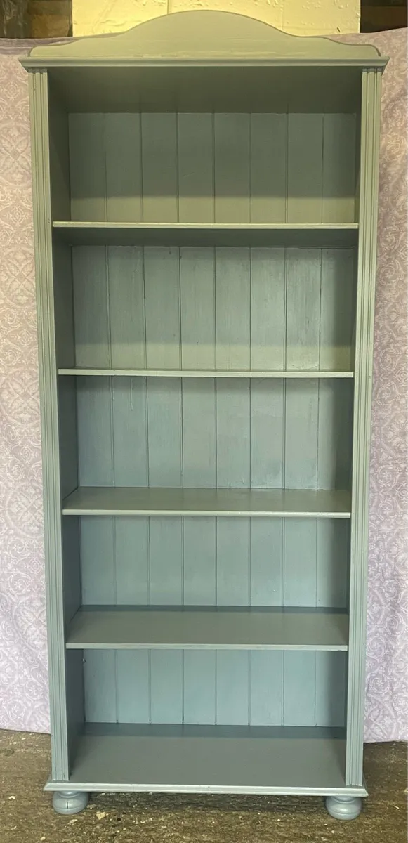 Book Display Unit