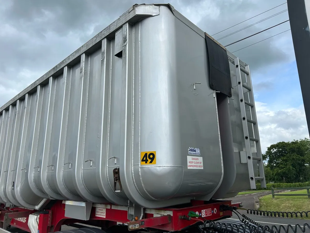 Fruehauf tipping trailer - Image 2