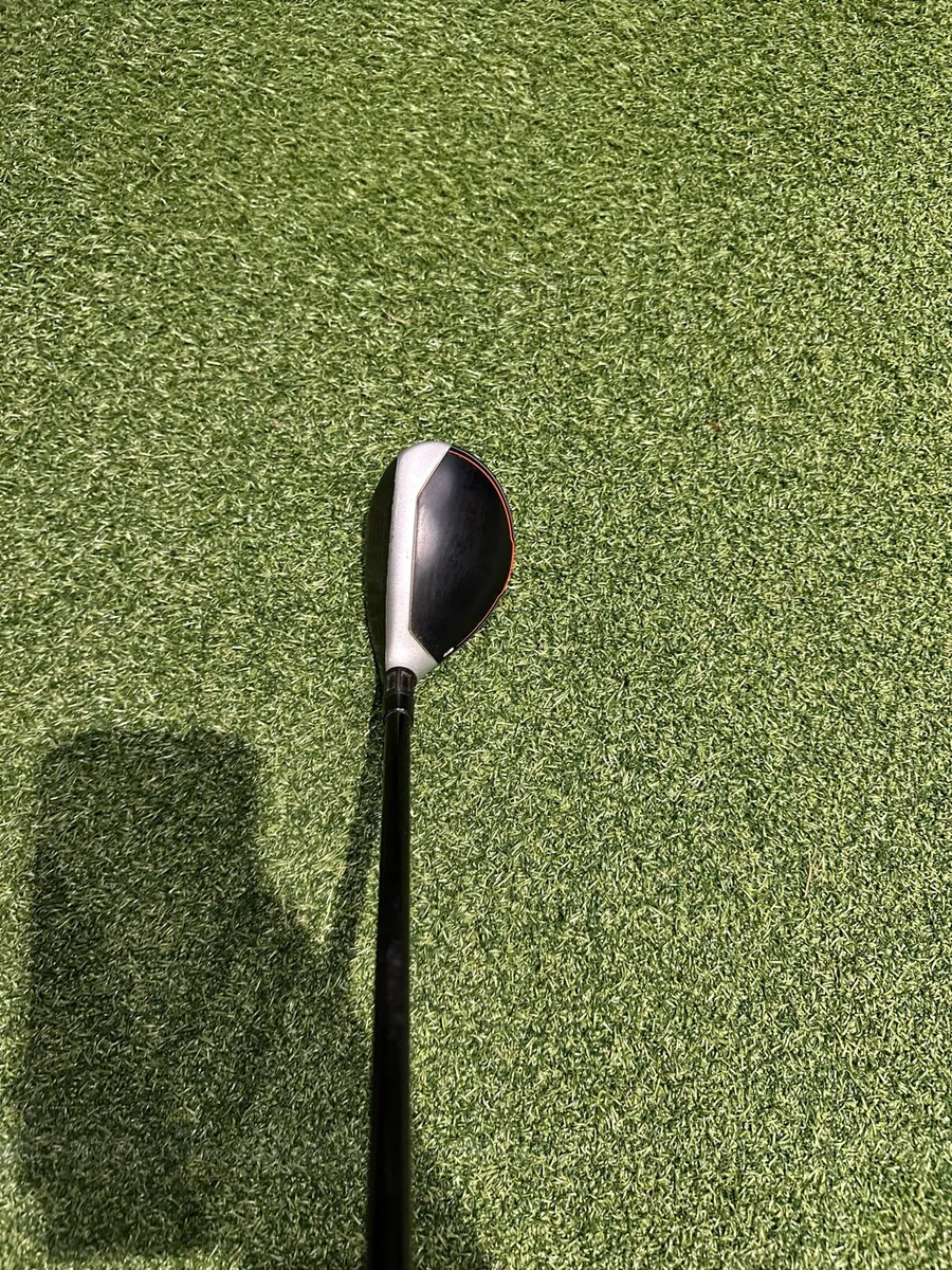 Taylormade M6 4 hybrid (22°) Right hand regular - Image 1