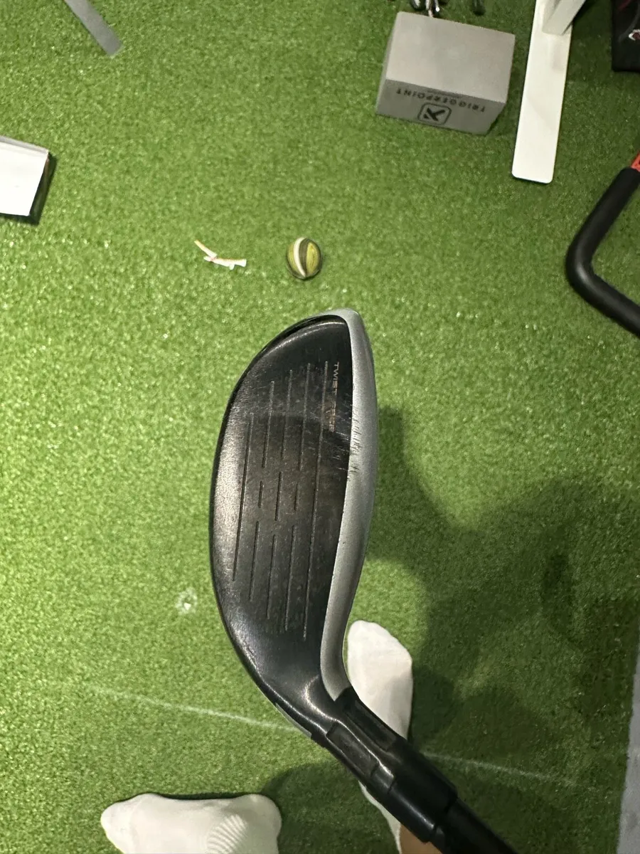 Taylormade M6 4 hybrid (22°) Right hand regular - Image 3