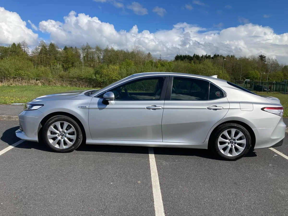 Toyota Camry Hybird Low Milage - Image 2
