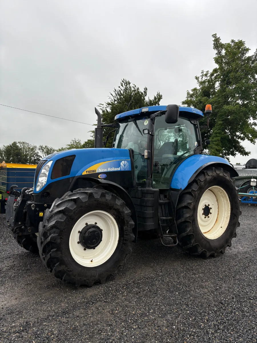 New Holland  T 6080 - Image 2
