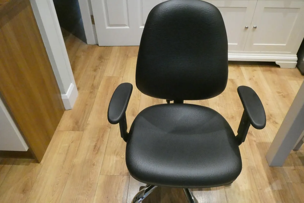 Office Chair - Image 2