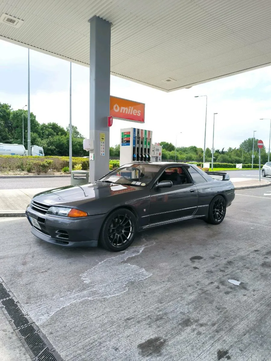 Nissan Skyline R32 GTR - Image 1