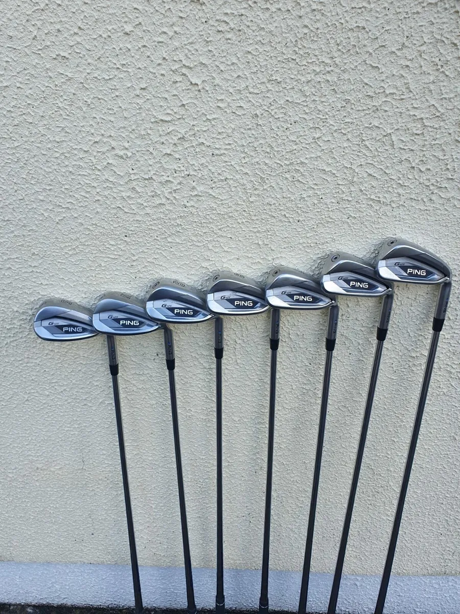 Ping 425 golf irons - Image 1