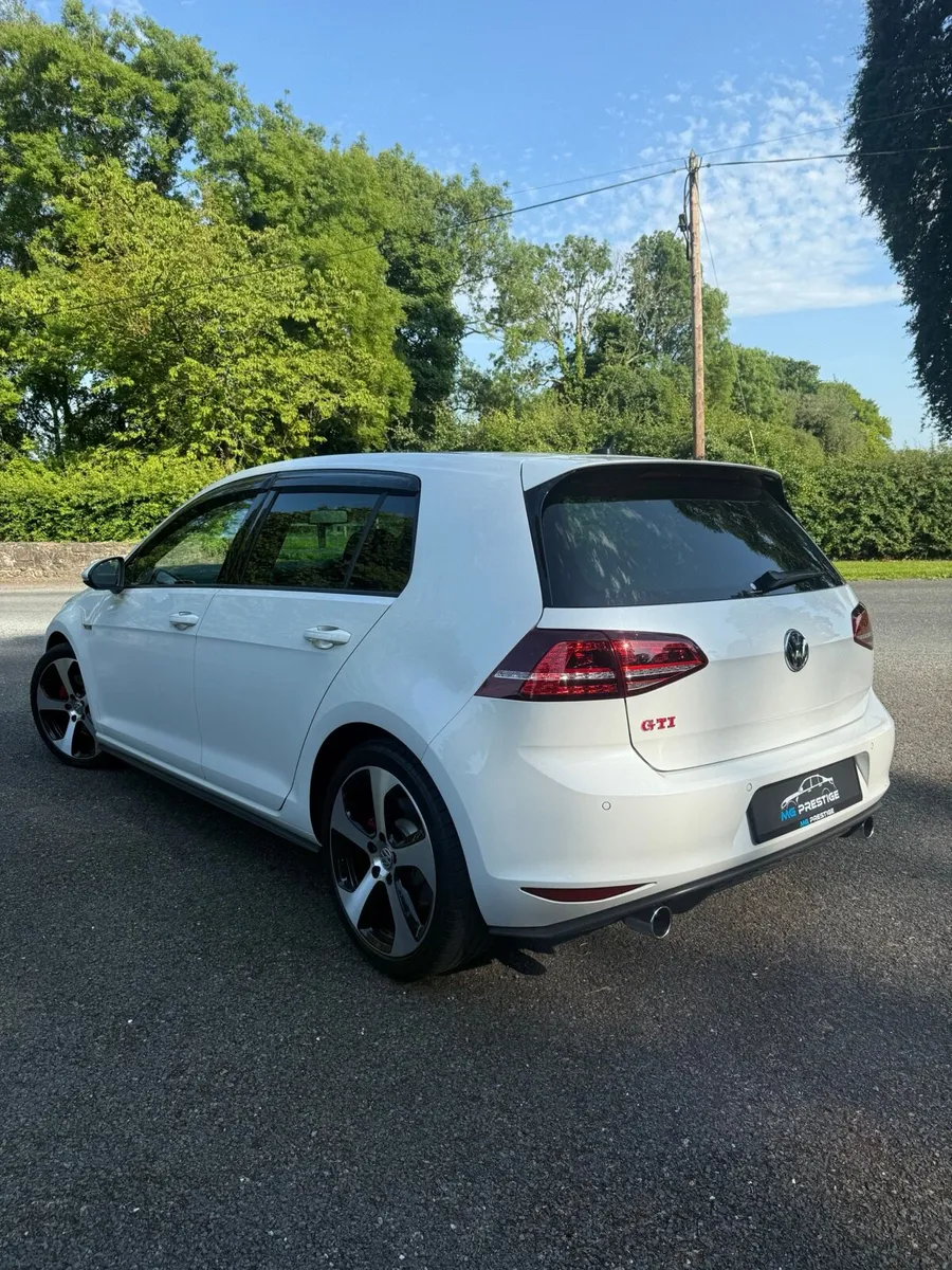 GOLF GTI - Image 3