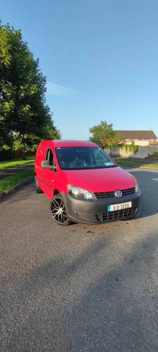 Volkswagen Caddy 2011 - Image 3