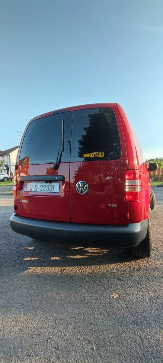 Volkswagen Caddy 2011 - Image 4