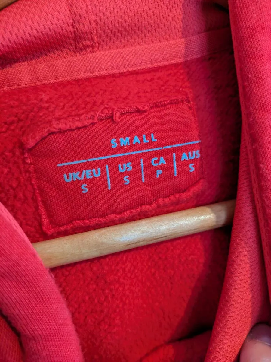 Treaty United O'Neill's Hoodie - Image 2
