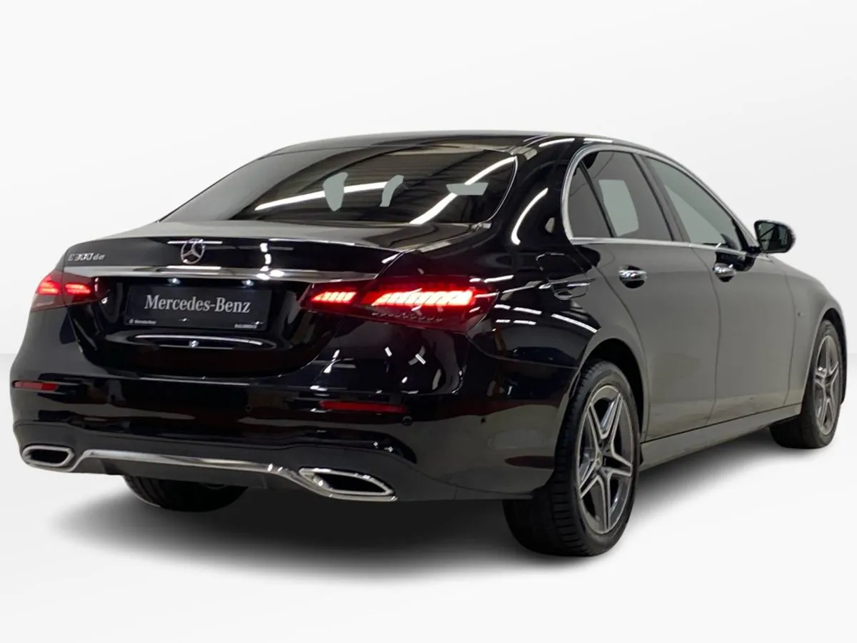 Mercedes-Benz E-Class E 300 de AMG Line - Image 3