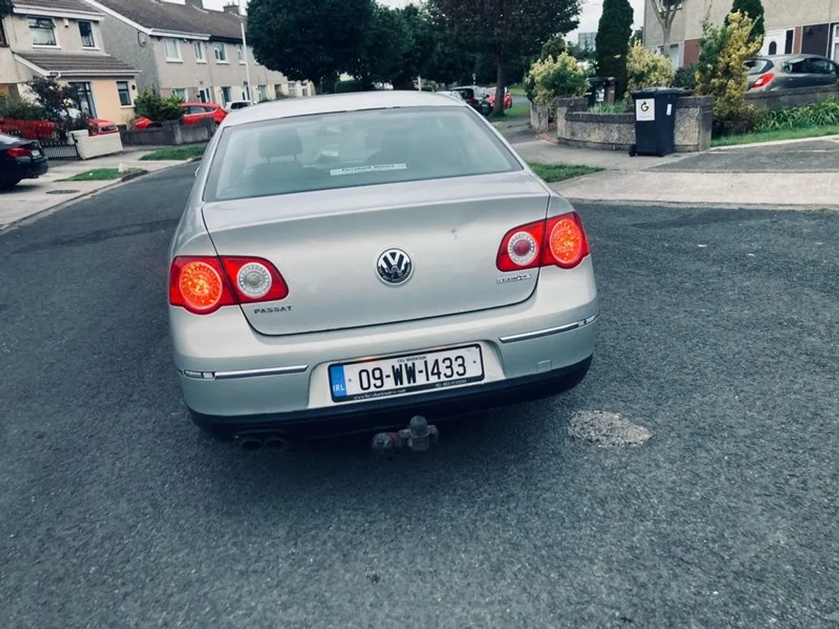 2009 Volkswagen Passat - Image 4