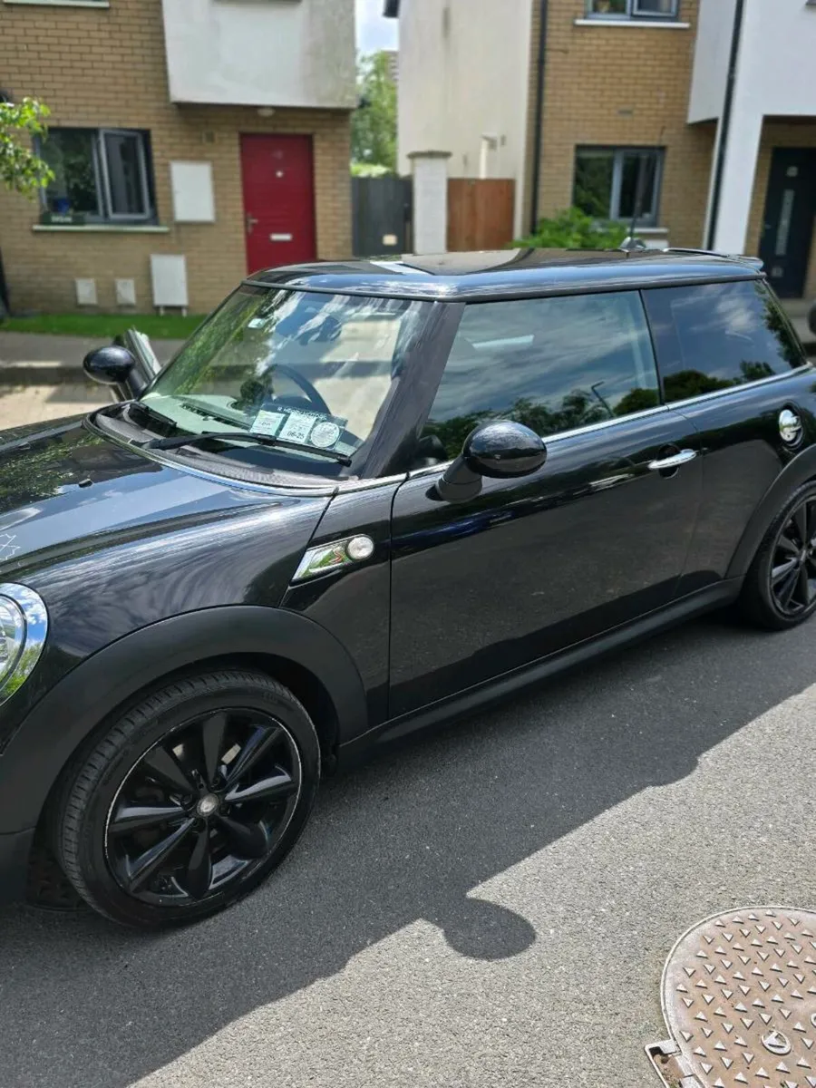 Mini Cooper - Image 1