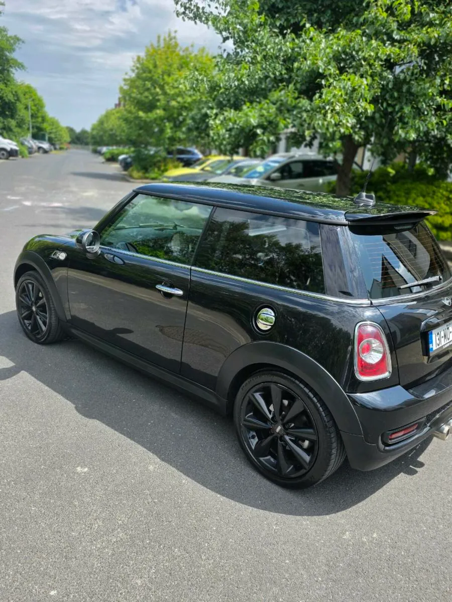 Mini Cooper - Image 2
