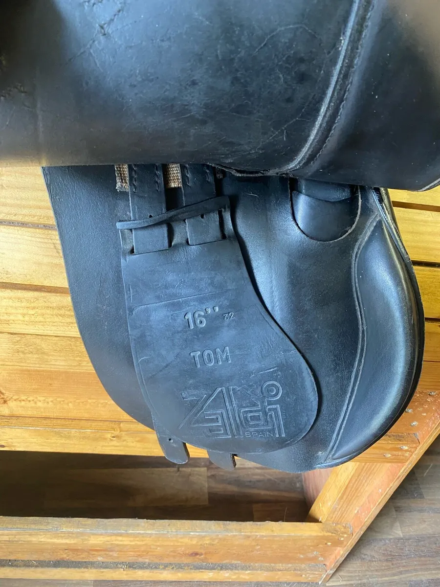16” zaldi Tom black Leather saddle - Image 4