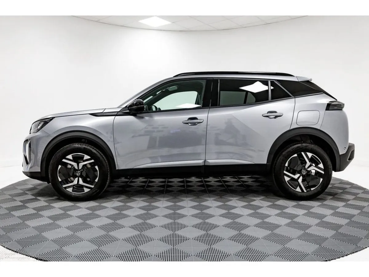 Peugeot 2008 Allure Hybrid Auto 145HP - Protectio - Image 4