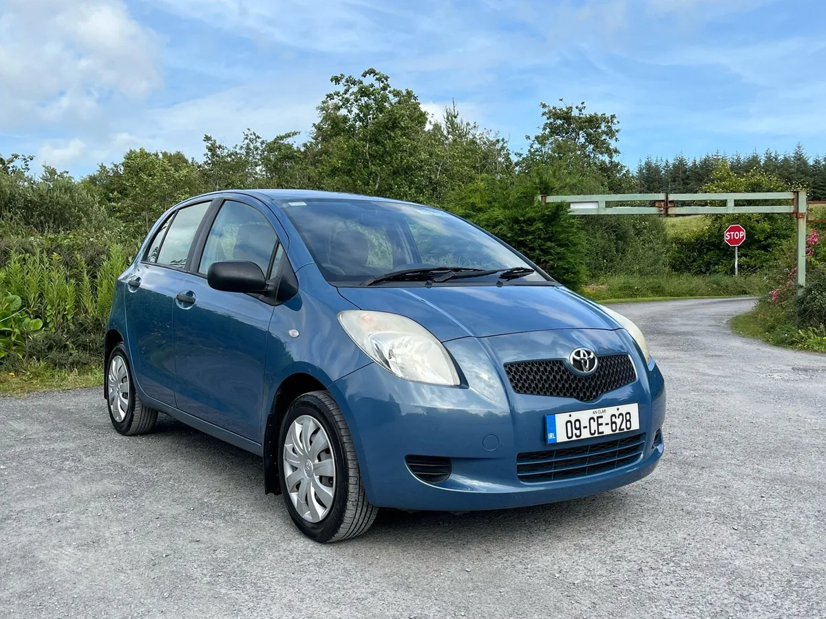 TOYOTA YARIS 2009 1 LTR PETROL IMMACULATE !! - Image 3