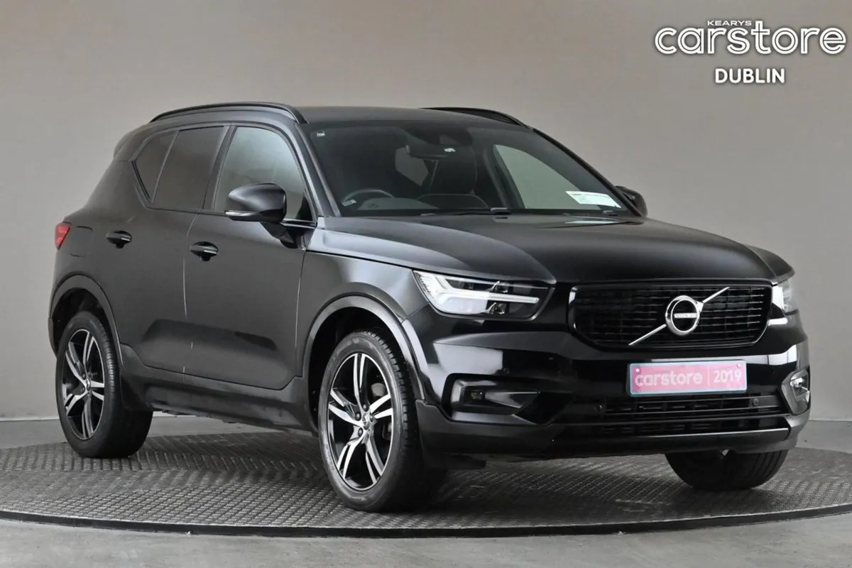 Volvo XC40 2.0 D3 FWD 6spd 150BHP R-design - Image 1