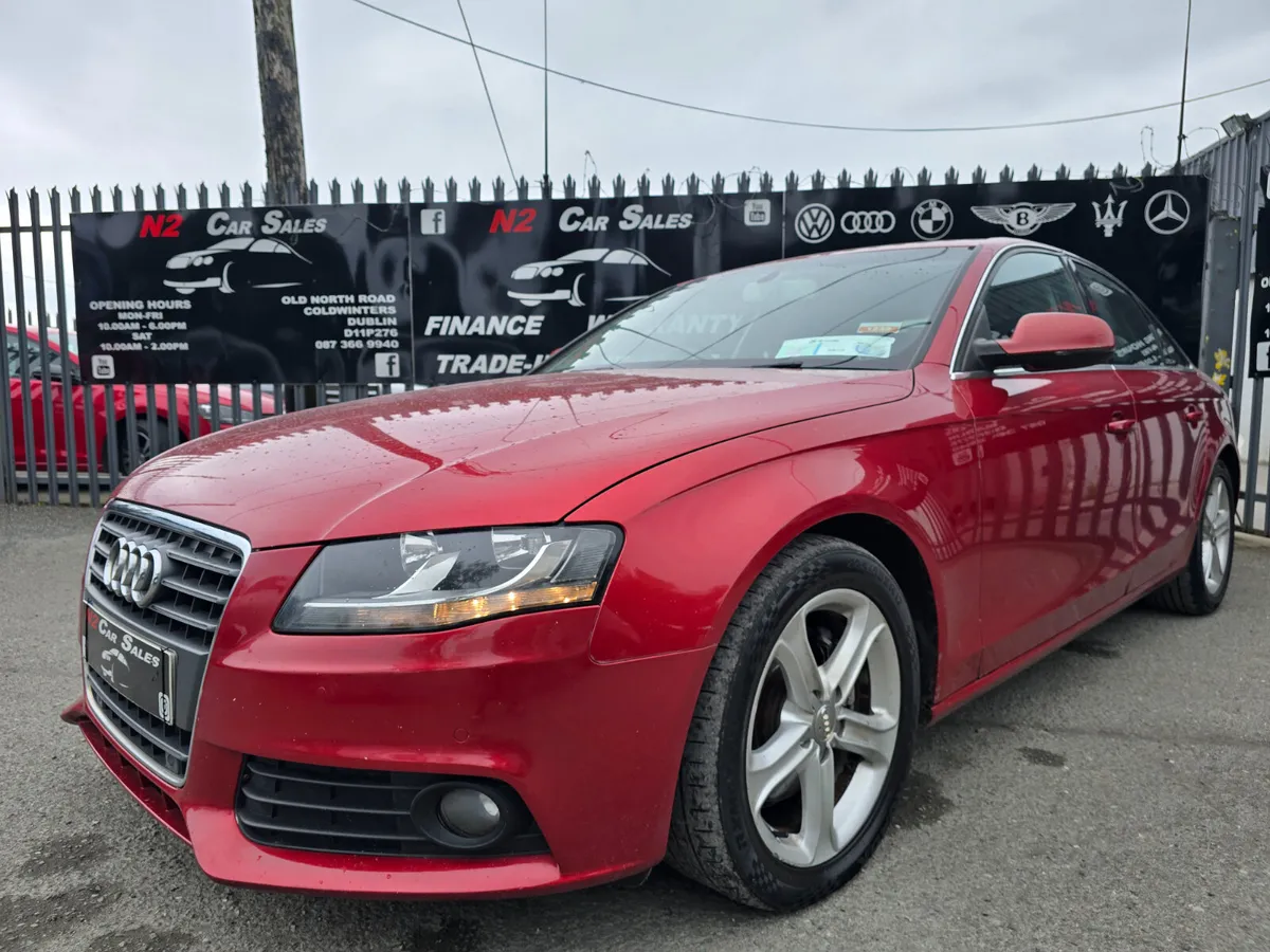 2011 Audi A4 2.0tdi Manual, VERY CLEAN - Image 2