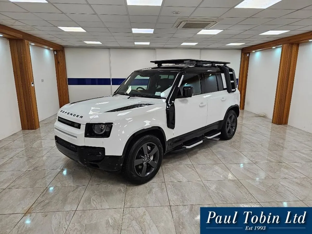Land Rover Defender X Dynamic HSE - Image 1