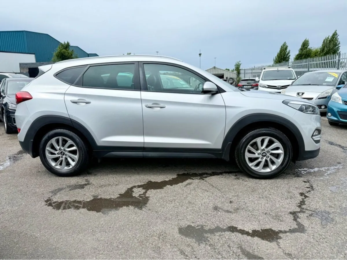 Hyundai Tucson 1.7 Executive Full Leather Interio - Image 4
