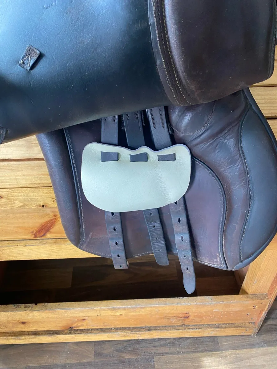 17” Charles mountford brown Leather saddle - Image 4