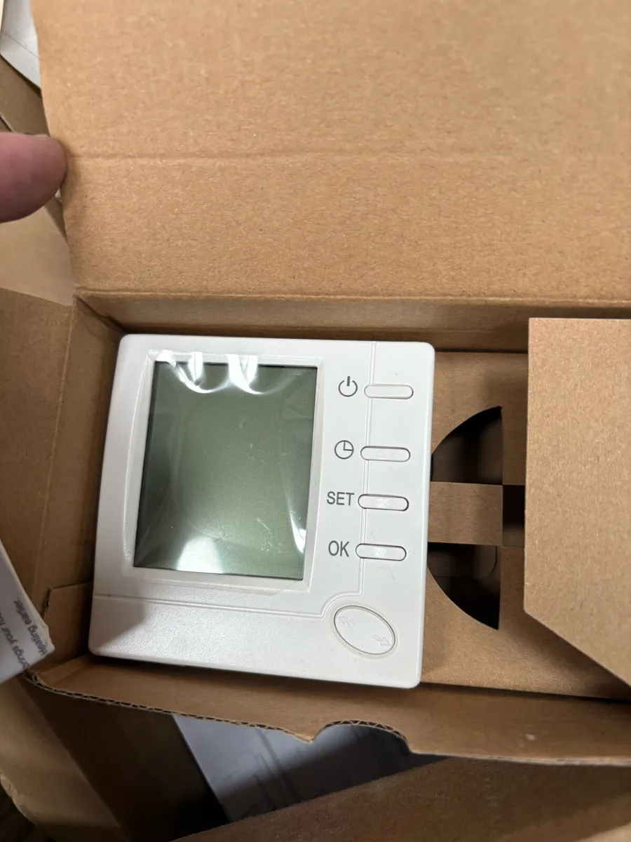 Heating controls - Image 1