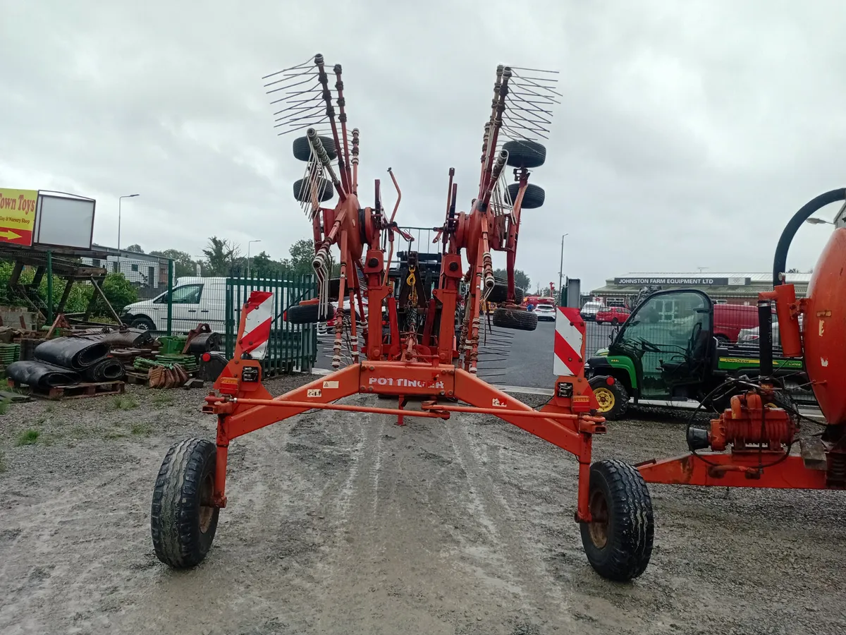 Pottinger 20ft Rake - Image 4