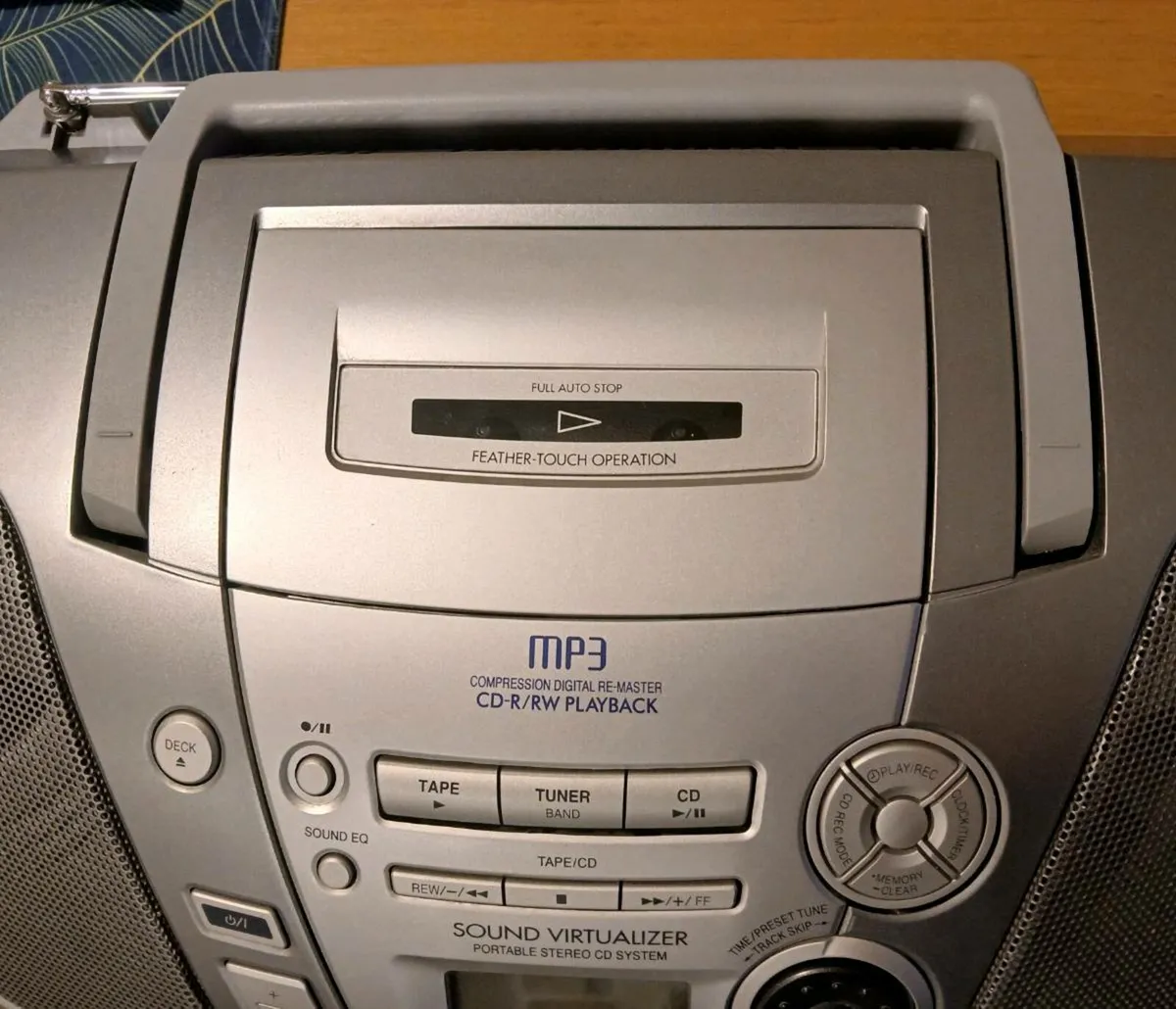 Panasonic RX-ES23 CD Tape Radio Boombox - Image 4