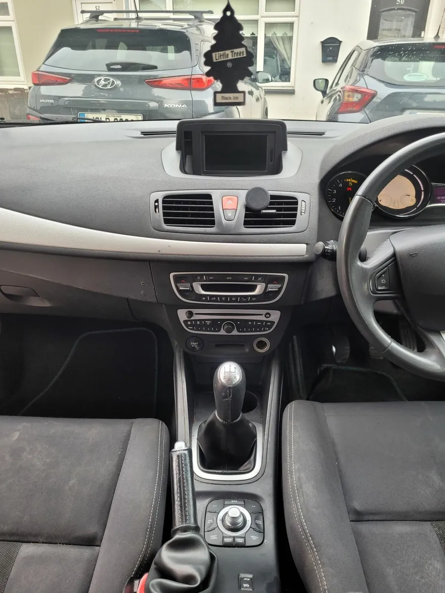 Renault Megane 2011 - Image 1