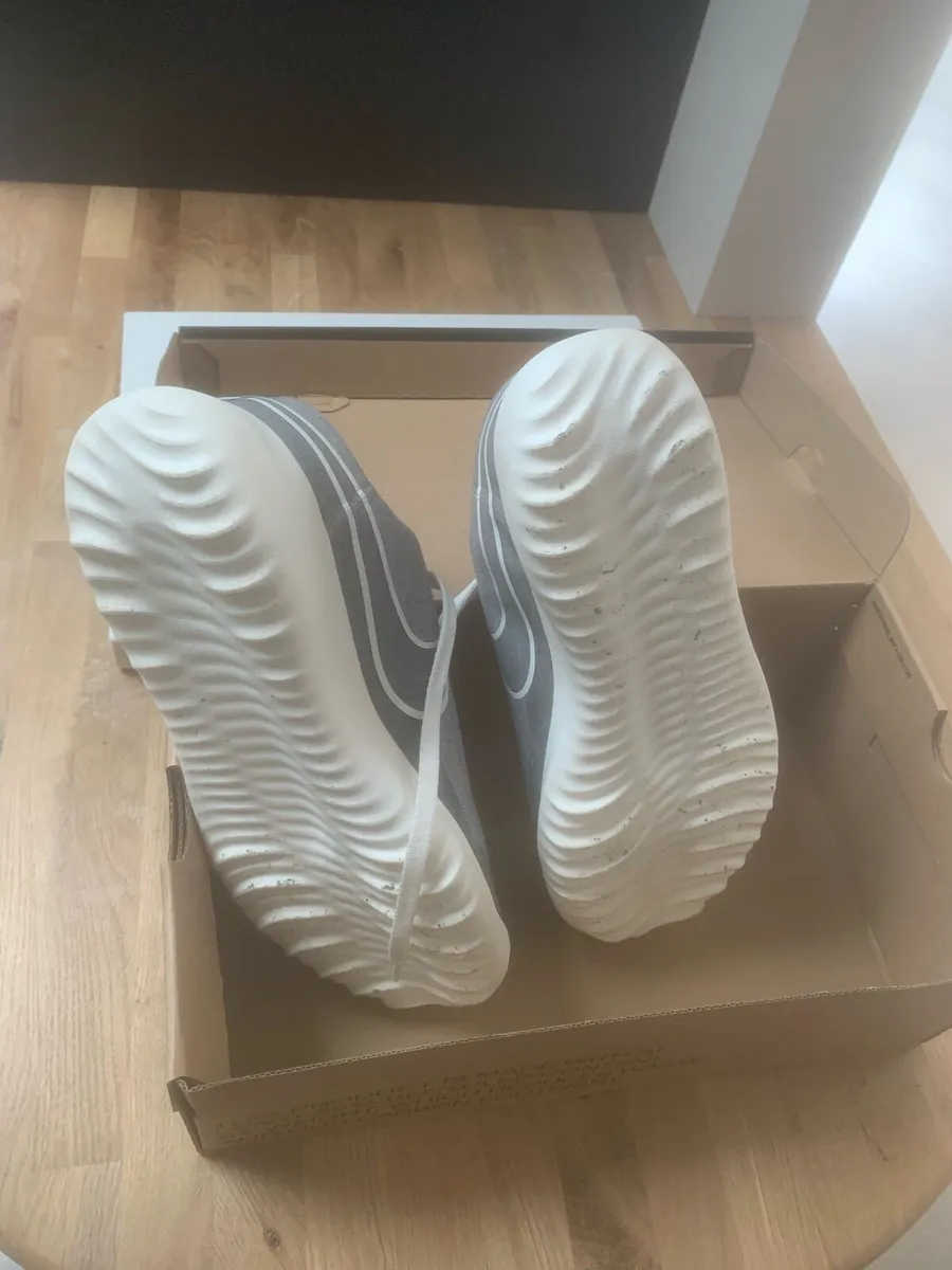 Golf shoes - Nike used once. - Image 2