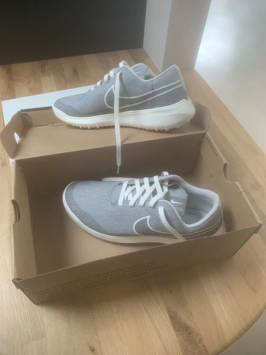 Golf shoes - Nike used once. - Image 3