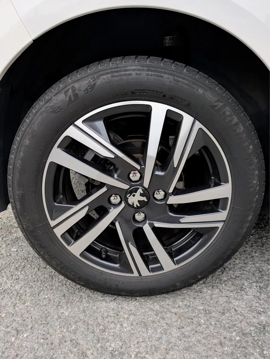 Peugeot 208 Allure - Image 4