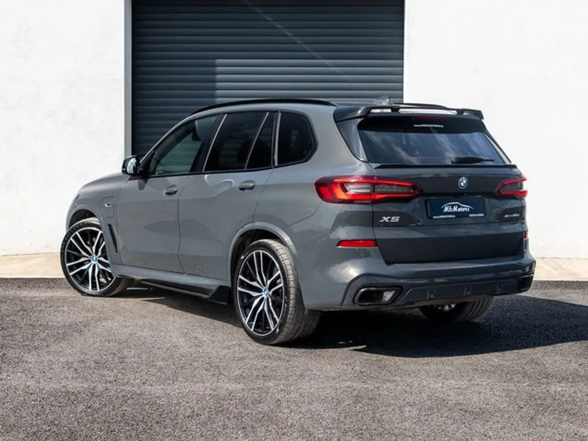 BMW X5 Xdrive45e M Sport  huge Spec - Image 3