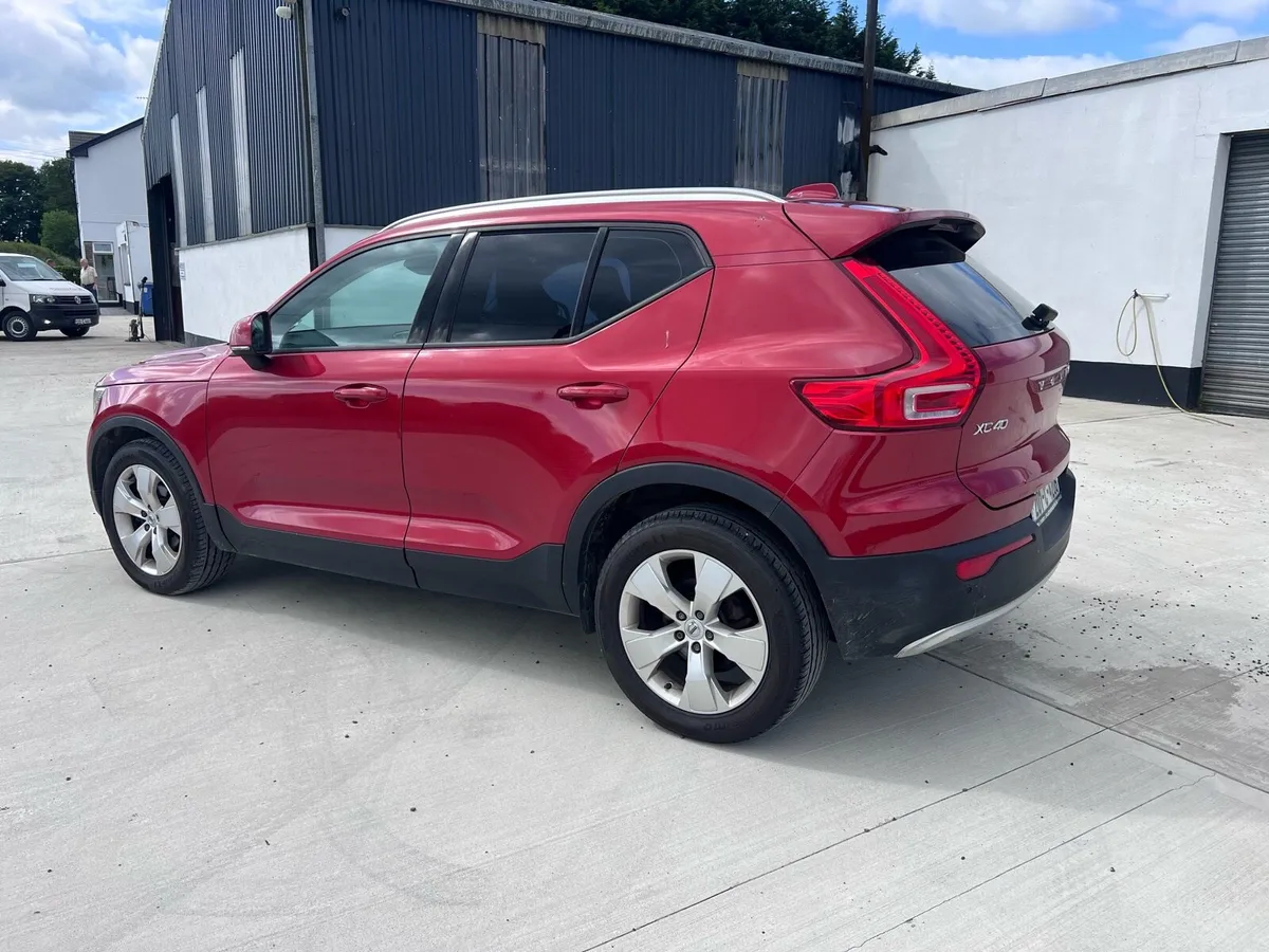 2020 Volvo xc40 D3 - Image 4