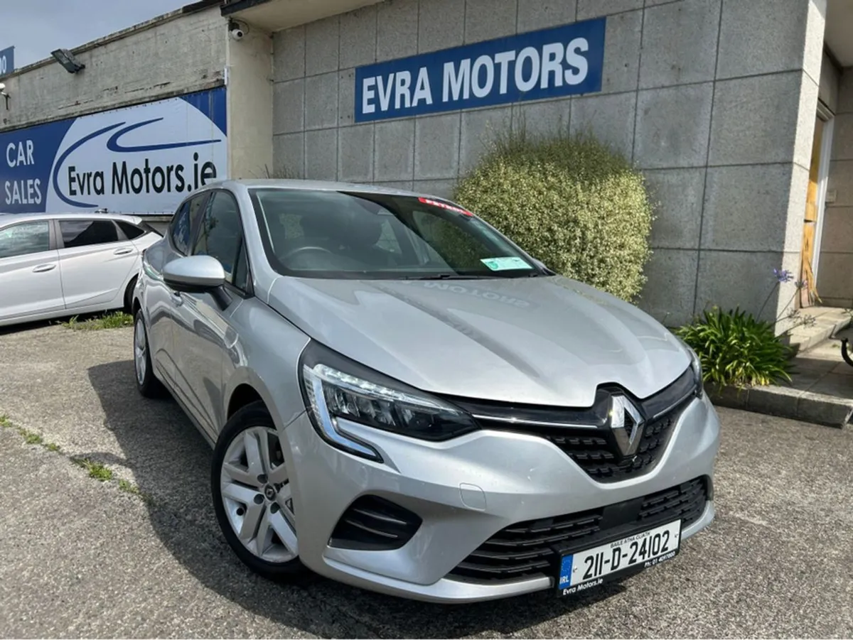 Renault Clio Dynamique TCE 100 1.0 Petrol - Image 1