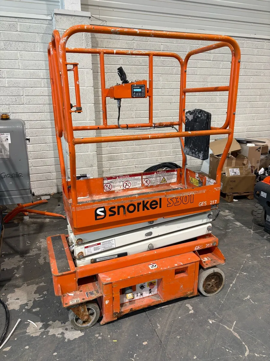 Scissors lift - Image 1