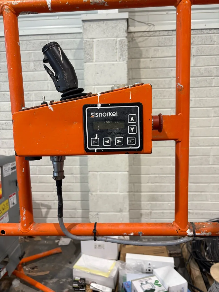 Scissors lift - Image 2