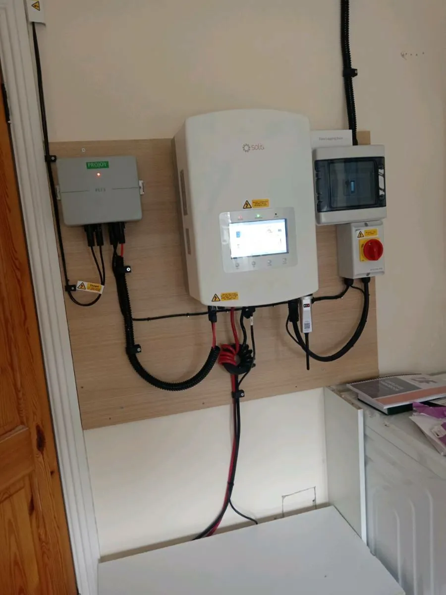 Brand new solis 5kw hybrid DIY kit 16kwh battery - Image 1