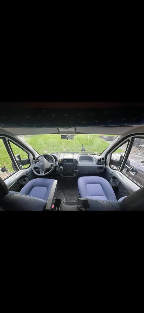 Camper Van - Image 4