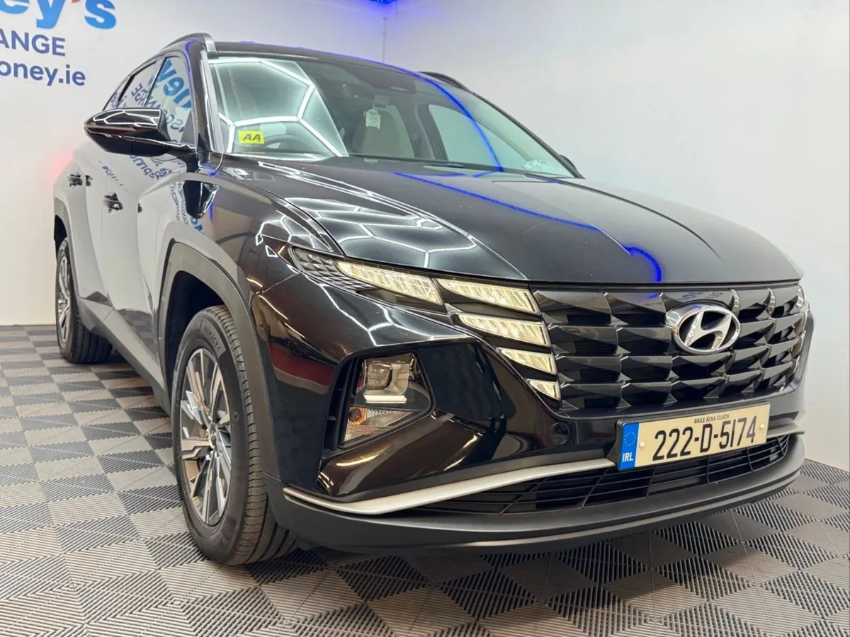 Hyundai Tucson 2WD Executive HEV Auto - Image 3