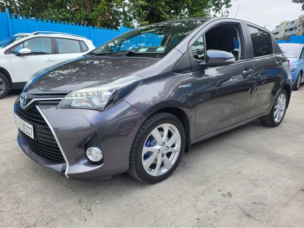 Toyota Yaris Sport Vvt-i CVT 5DR Auto Hybrid Supe - Image 2