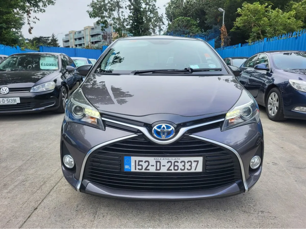 Toyota Yaris Sport Vvt-i CVT 5DR Auto Hybrid Supe - Image 3