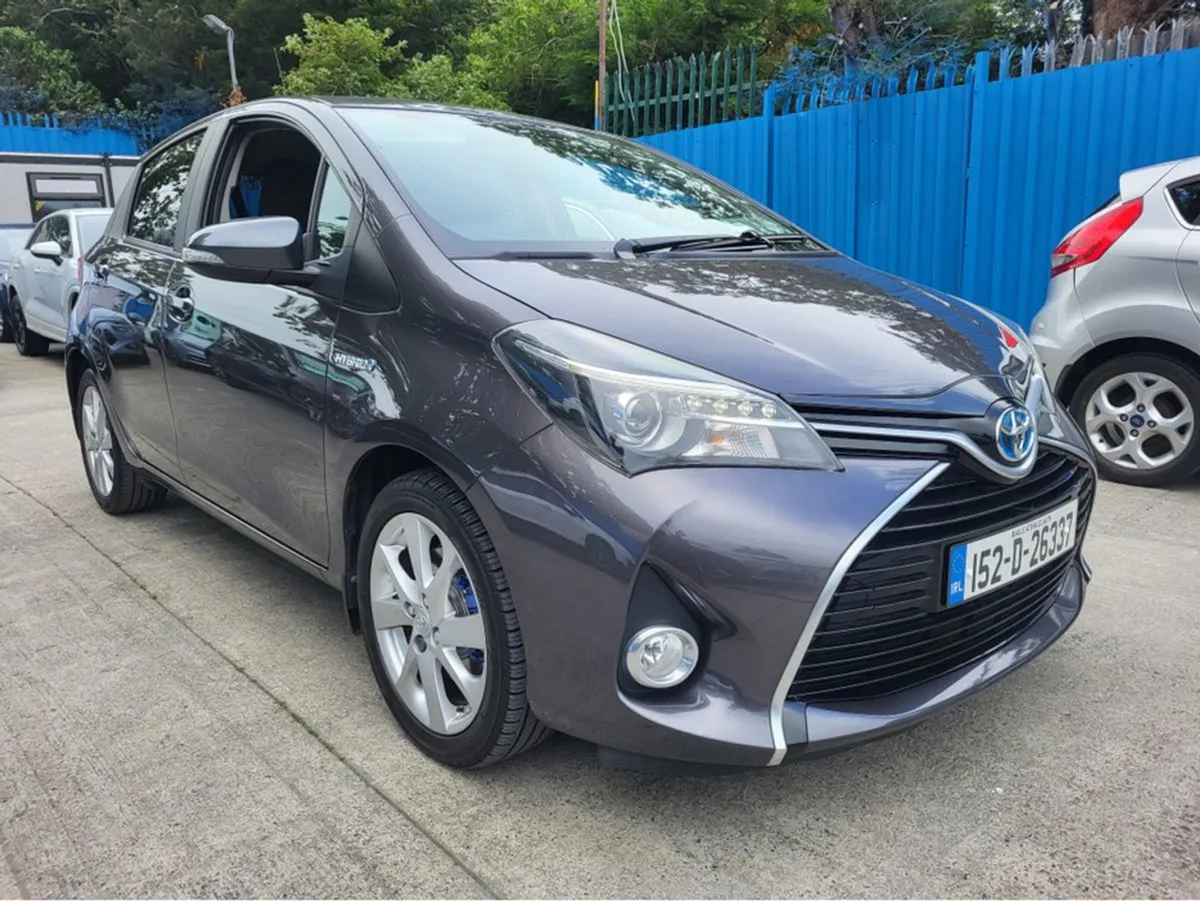 Toyota Yaris Sport Vvt-i CVT 5DR Auto Hybrid Supe - Image 4