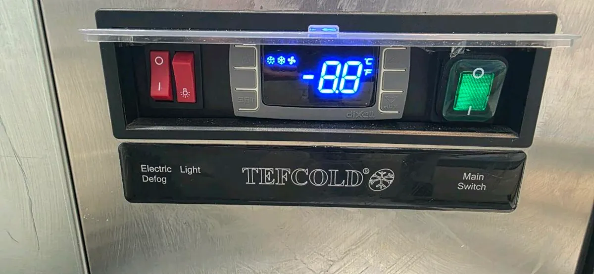Tefcold Display Counter fridge - Image 2