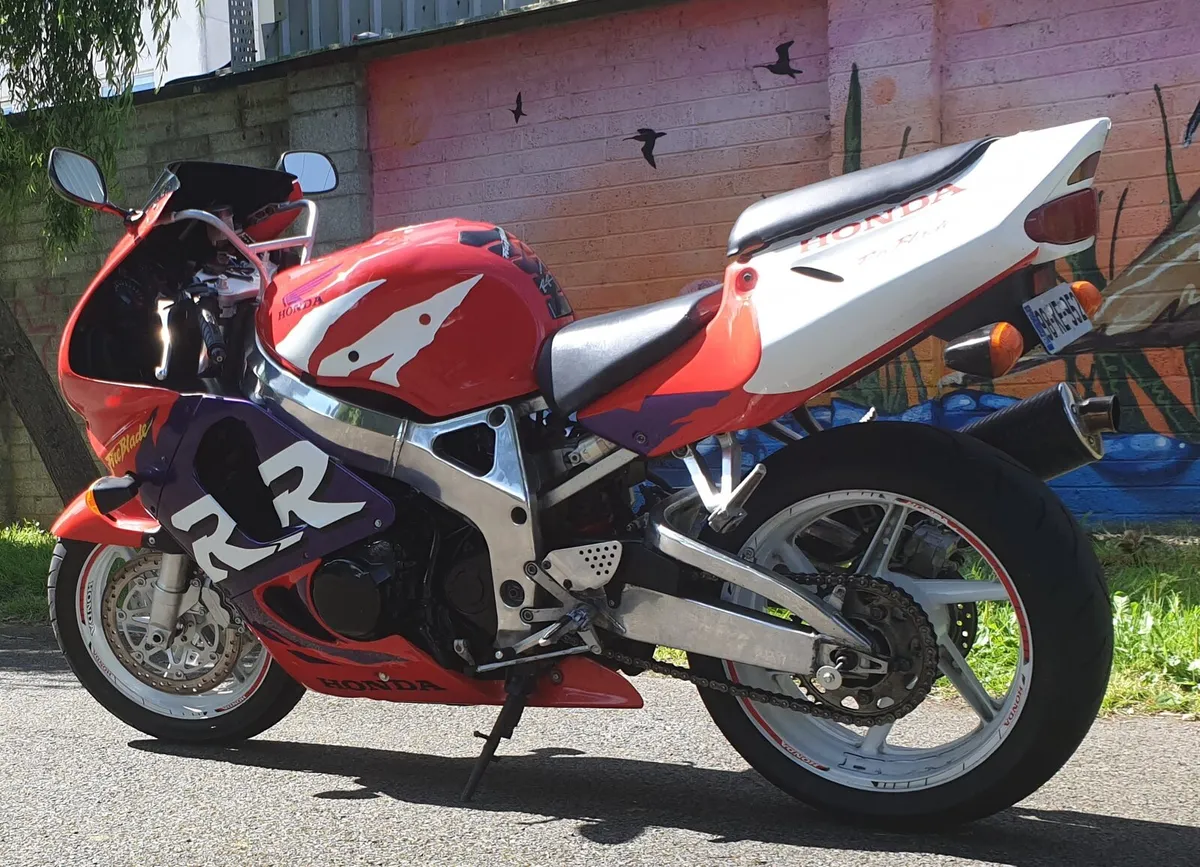 Honda cbr 900 - Image 3