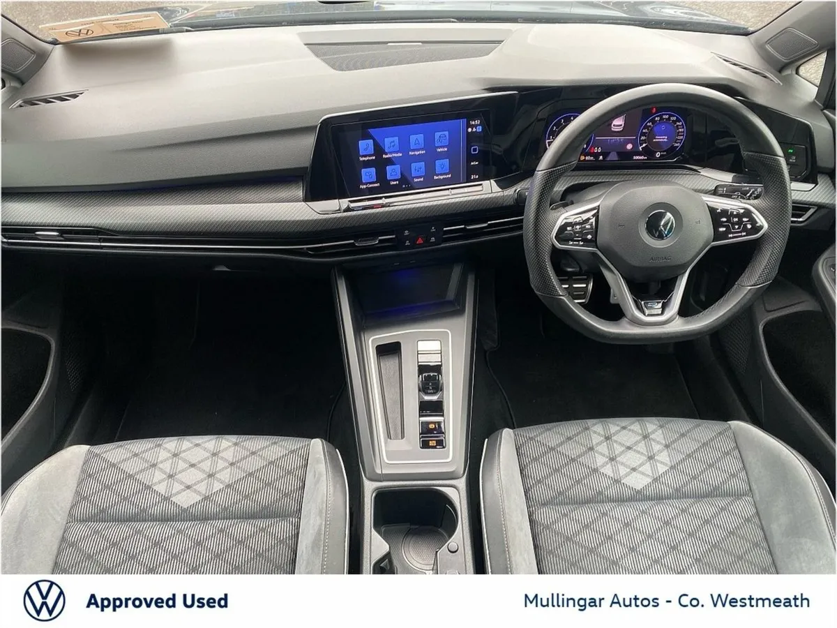 Volkswagen Golf Mild Hybrid 1.5 Etsi 130HP R-line - Image 2