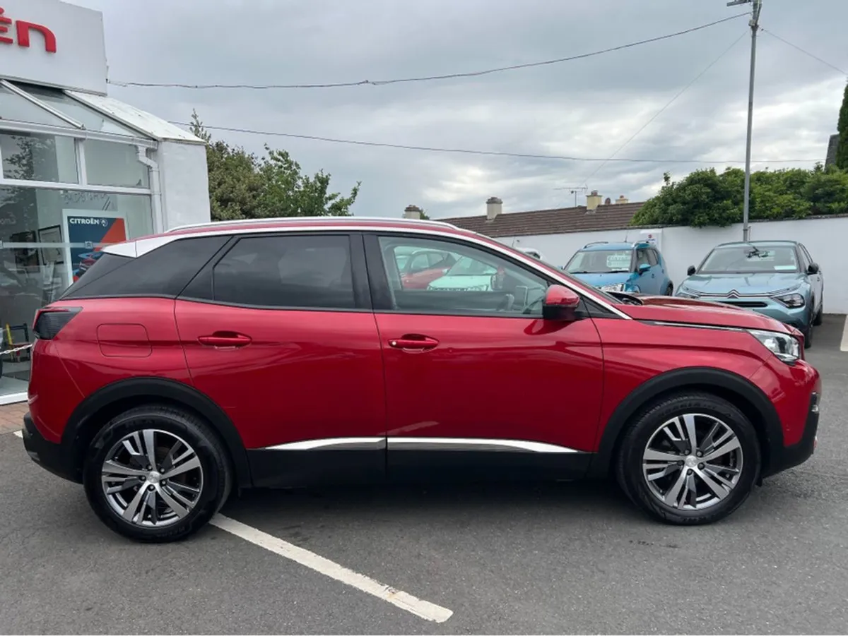 Peugeot 3008 Allure 1.6 Blue HDI 120 4 4DR - Image 2