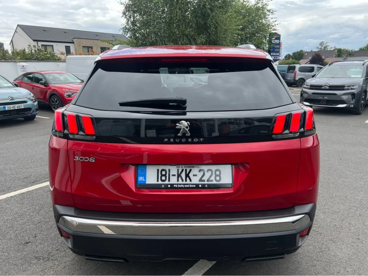 Peugeot 3008 Allure 1.6 Blue HDI 120 4 4DR - Image 3