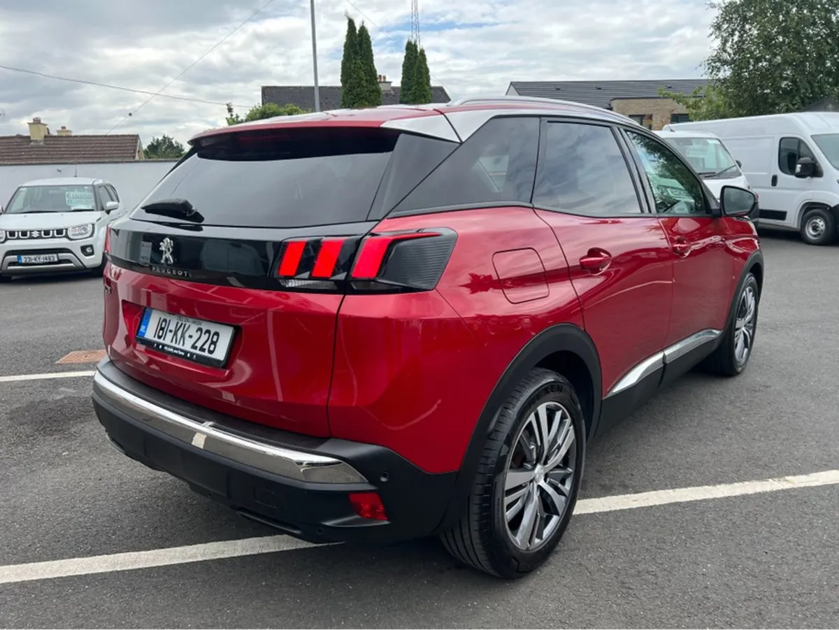 Peugeot 3008 Allure 1.6 Blue HDI 120 4 4DR - Image 4