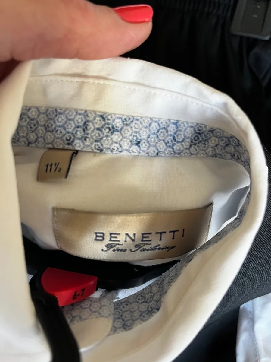 Child’s suit - Image 3